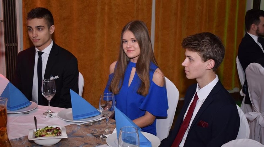 studniówka liceum 2019 r (12)