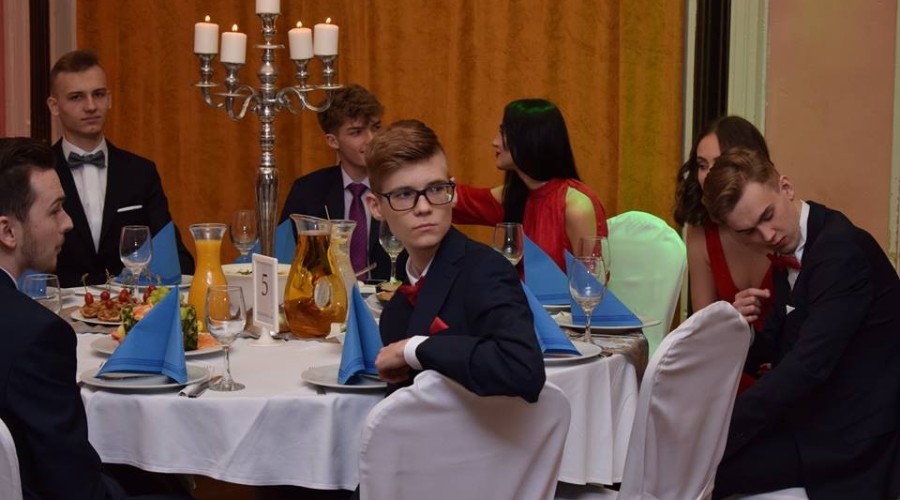 studniówka liceum 2019 r (15)