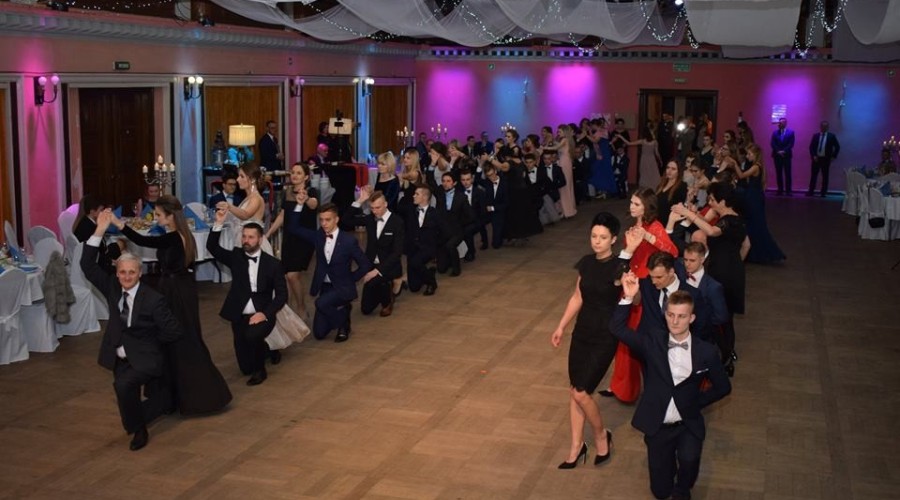 studniówka liceum 2019 r (33)