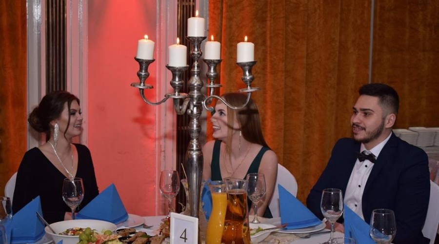 studniówka liceum 2019 r (38)