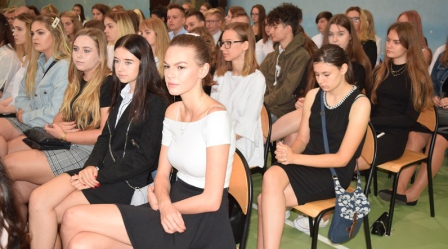 poczatek roku szkolnego liceum zs nr 1 (17)