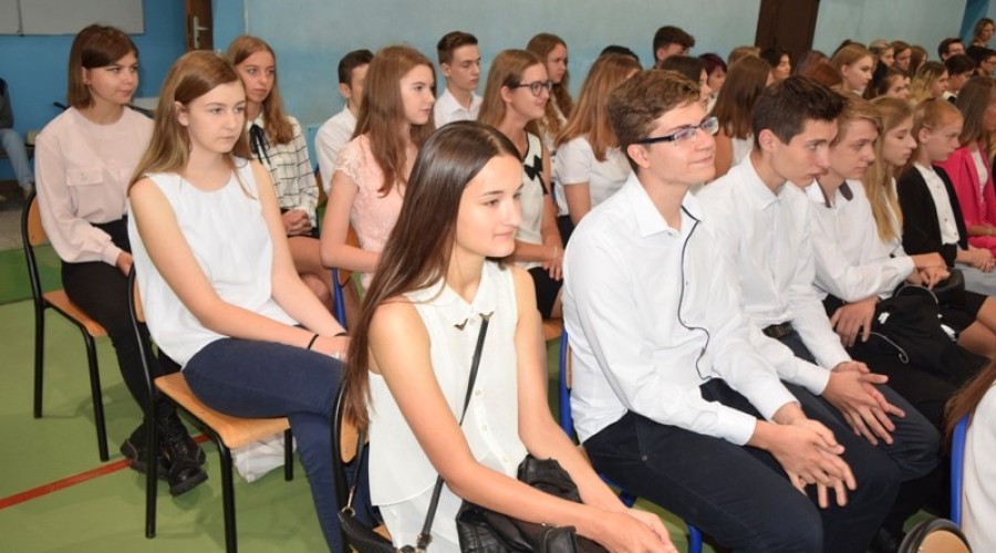 poczatek roku szkolnego liceum zs nr 1 (24)