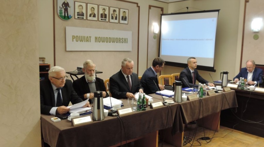 sesja rady powiatu (5)
