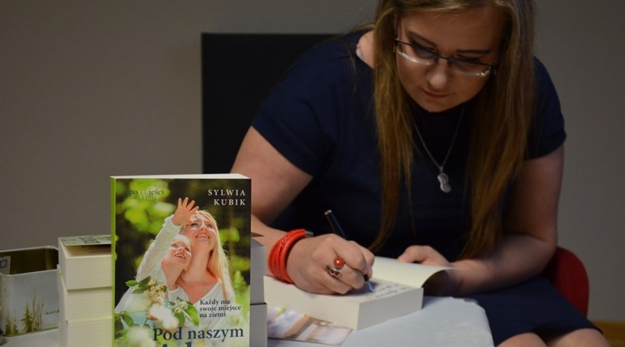 69269114_1378941022255441_162786201185550336_n