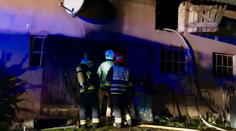 pożar domu solnica (2)