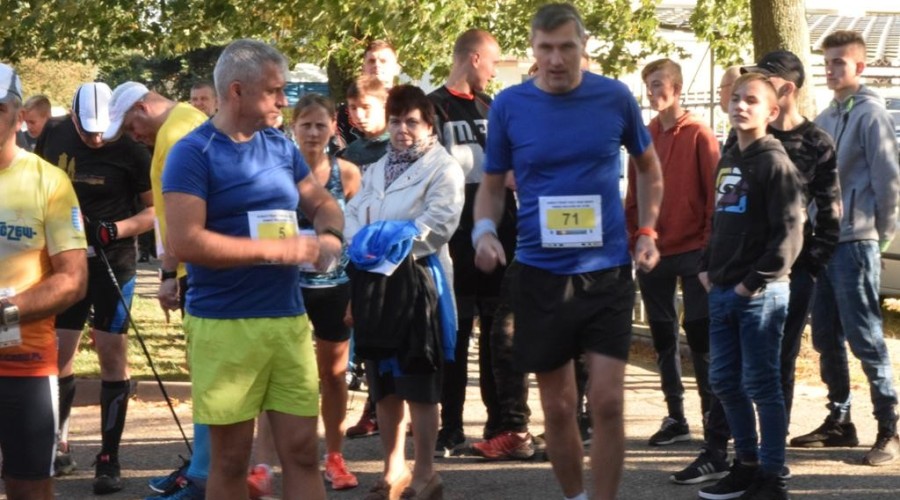 bursztynowy-bieg-i-marsz-nordic-walking-w-sztutowie004
