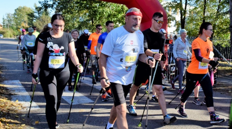bursztynowy-bieg-i-marsz-nordic-walking-w-sztutowie028