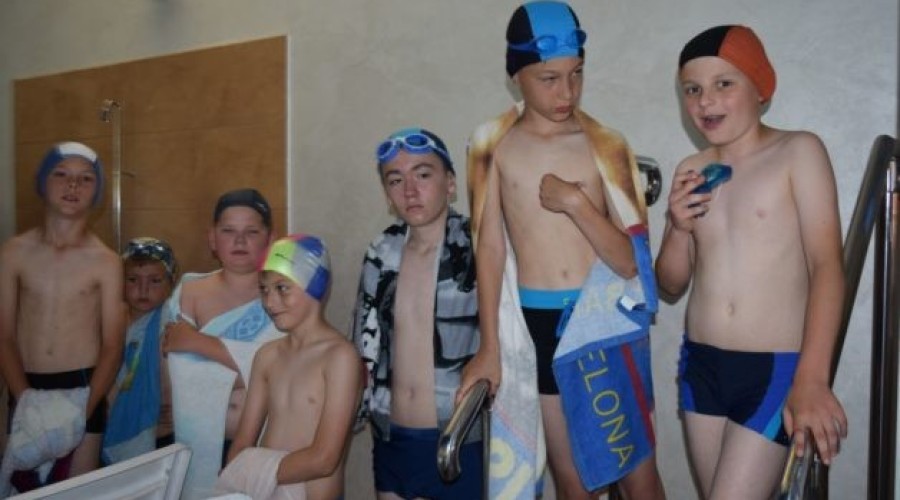 Międzyszkolne zawody pływackie stegna (16)