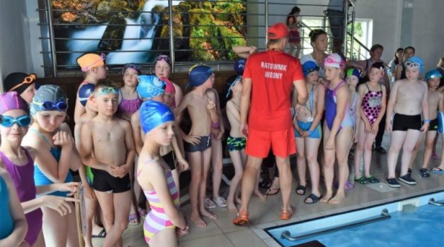 Międzyszkolne zawody pływackie stegna (33)