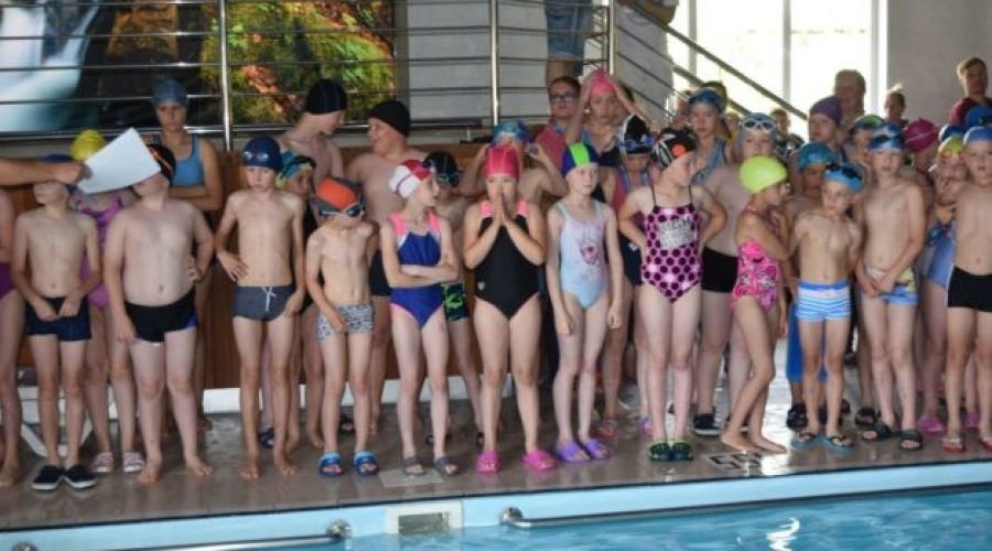 Międzyszkolne zawody pływackie stegna (5)