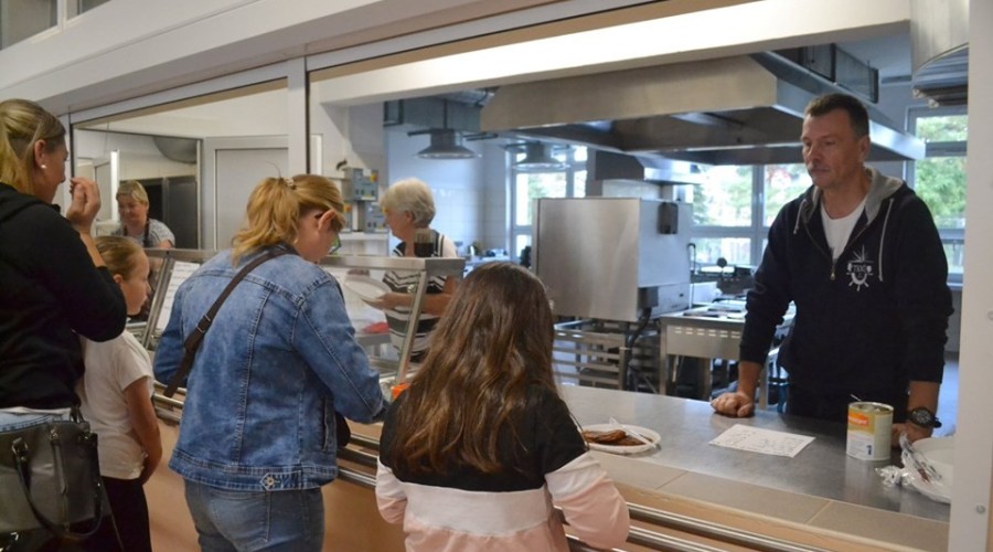 70881247_985335161829931_2237921545991225344_n