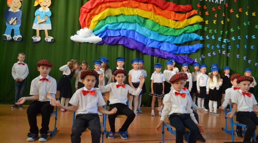 Uroczystość pasowania na ucznia w Szkole Podstawowej w Sztutowie (1)