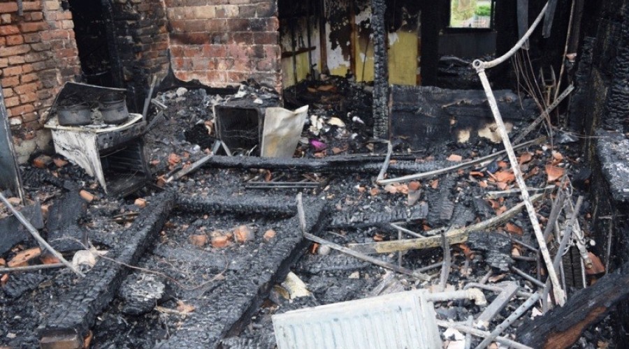 Izbiska-dom-po-pożarze-20
