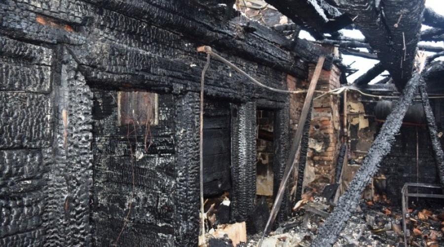 Izbiska-dom-po-pożarze-21