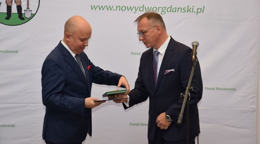 Gala wręczenia nagród Starosty Nowodworskiego (17)