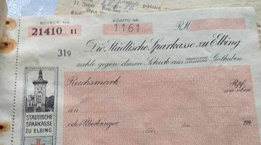 krynica morska znalezisko pod podlogą (5)