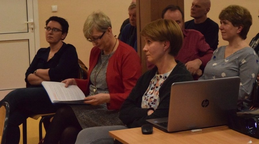 20200220 sztutowo cmentarz spotkanie (42)