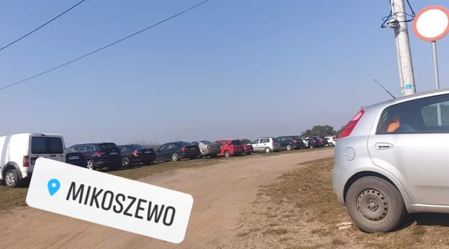 Najazd turystów na Mierzeję Wiślaną. Wójt Sztutowa Wracajcie do siebie!  (3)