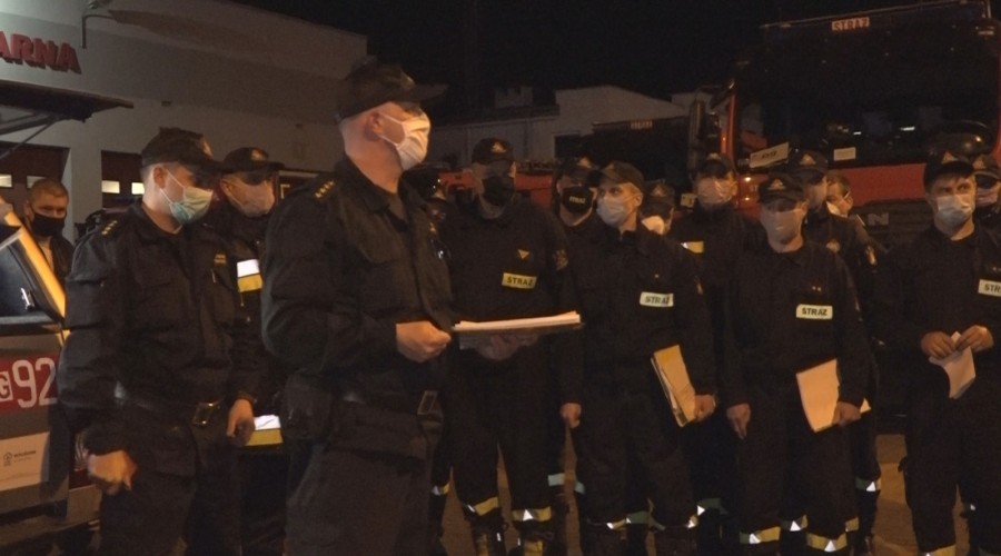 strażacy biebrza pożar (17)