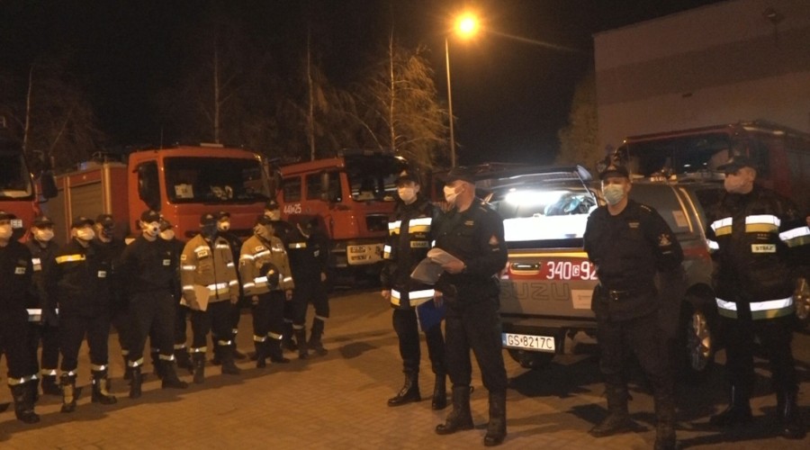 strażacy biebrza pożar (7)