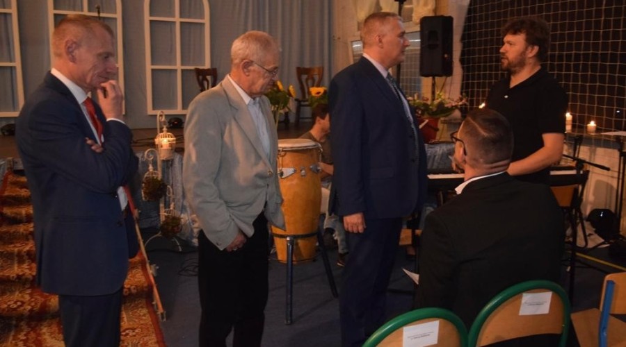 Jubileusz 70-lecia Szkoły Podstawowej w Drewnicy02