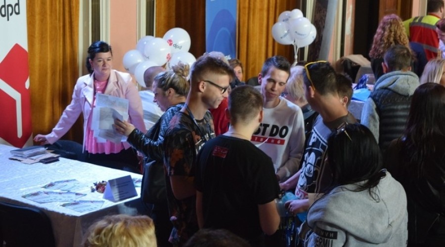 Nowodworskie-targi-pracy04