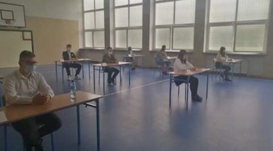 ośmioklasiści egzaminy 2020 Drewnica (6)