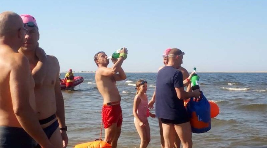 leszek naziemiec przepłynął wisłę wpław10