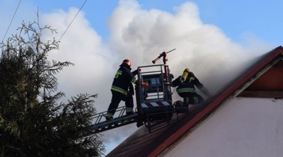 pożar nowa kościelnica (2)
