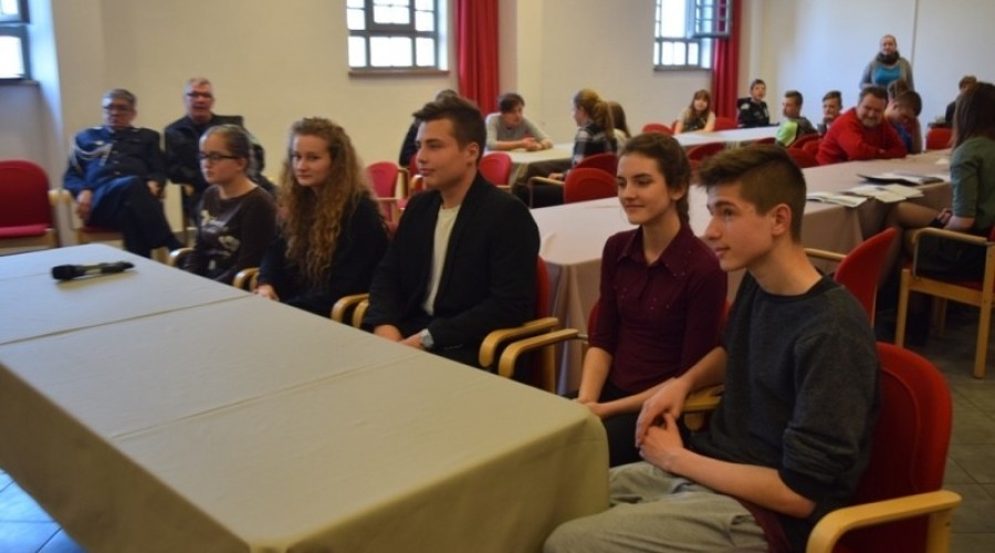 młodzież-zapobiega-pożarom001060