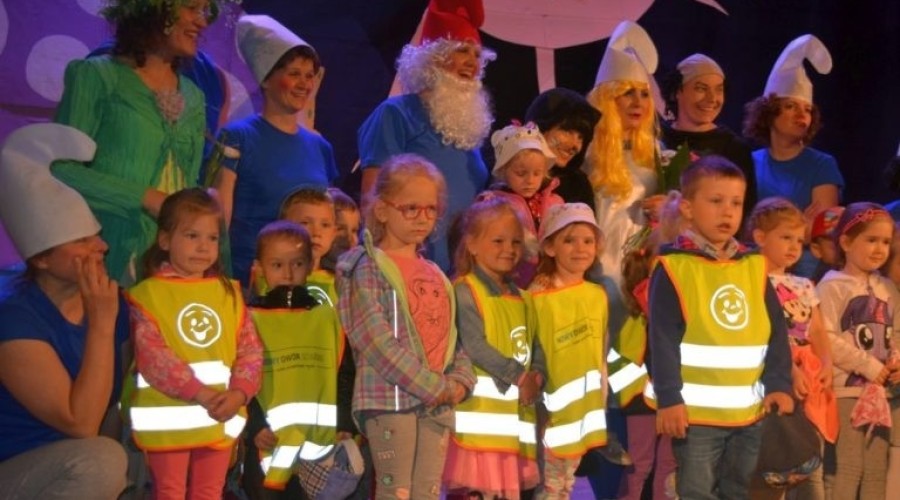 teatr bez kurtyny  smerfy (5)