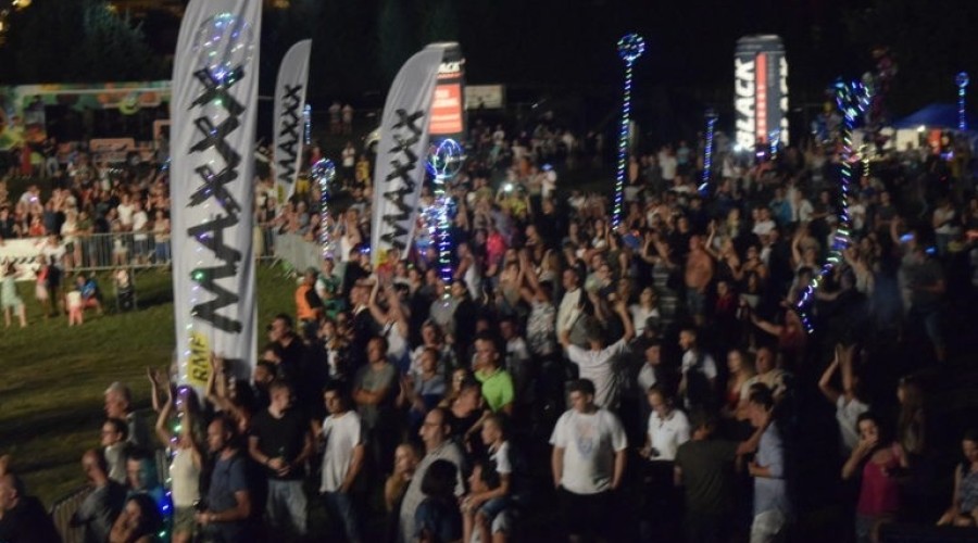 lato na maxxxa stegna (18)