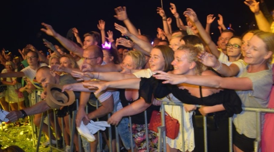 lato na maxxxa stegna (28)