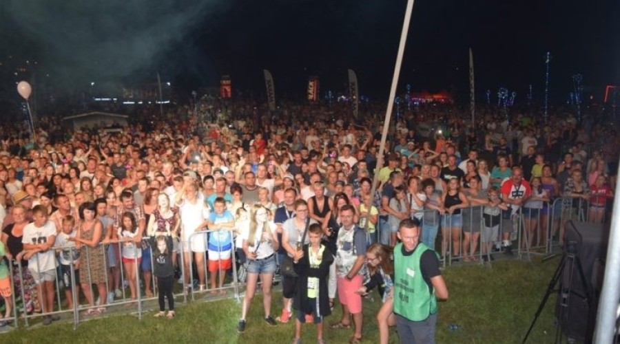 lato na maxxxa stegna (6)