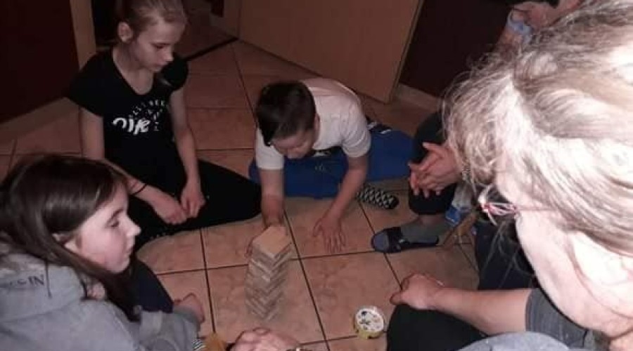 53311938_653487101774800_1705039387298889728_n