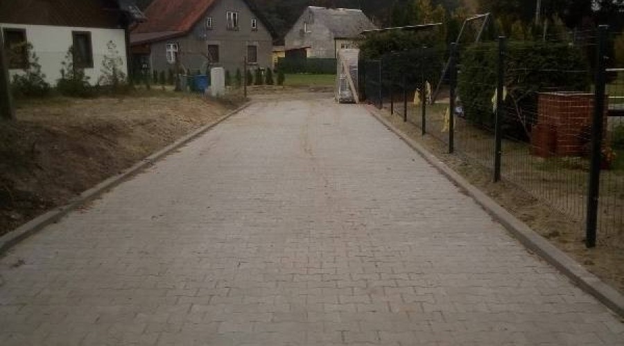 Zakończono budowę drogi gminnej na działkach nr 447 i 451 w Kątach Rybackich.3