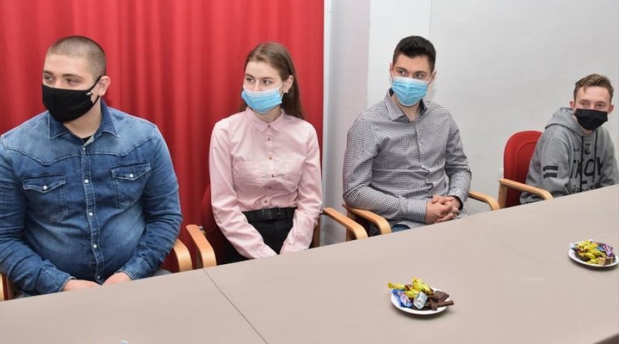 Nowy Dwór Gdański. Młodzieżowa Rada Miejska rozpoczęła pierwszą kadencję09