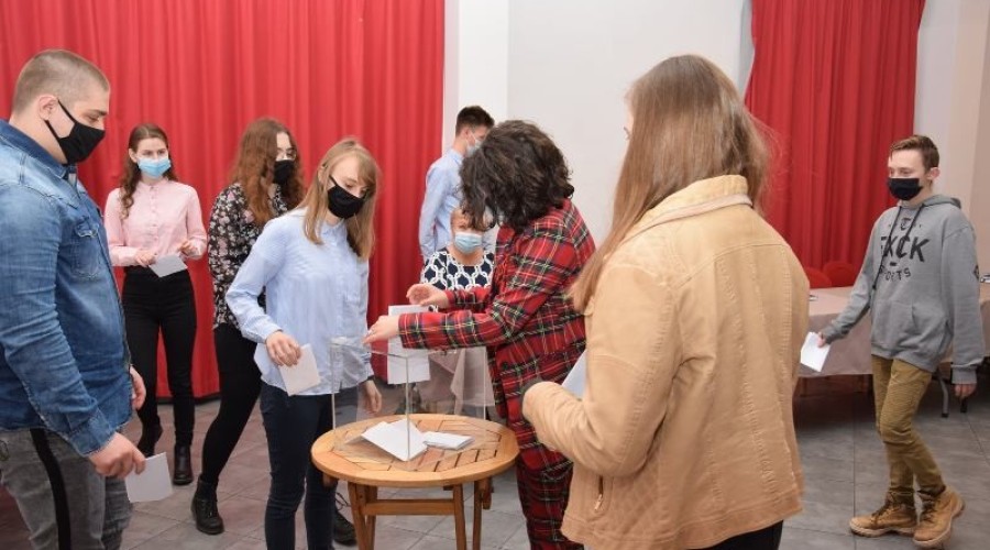 Nowy Dwór Gdański. Młodzieżowa Rada Miejska rozpoczęła pierwszą kadencję28