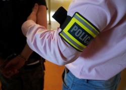 Nowy Dwór Gd. Policyjna interwencja zakończona ujawnieniem narkotyków u kierowcy i pasażera. Kierujący prowadził pojazd pod ich działaniem.