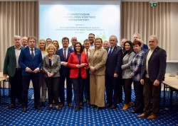 Nadwiślanski korytarz transportowy połączy autostradę z Mierzeją.