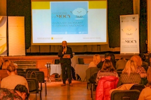 Jak wspierać zdrowie psychiczne młodych? Warsztaty dla specjalistów w Nowym Dworze Gdańskim.