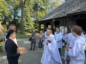 Dożynki parafialne w Kmiecinie – święto plonów i wspólnoty