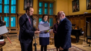 Stypendia marszałka dla twórców kultury. Nagrodzony doktor Andrzej Kasperek.