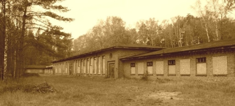 Gmina Sztutowo. Dwie dotacje na prace związane z budynkiem hali północnej na Obozowej.