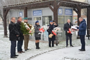 Nowy Dwór Gdański. Upamiętnili tragicznie zmarłych czołgistów.