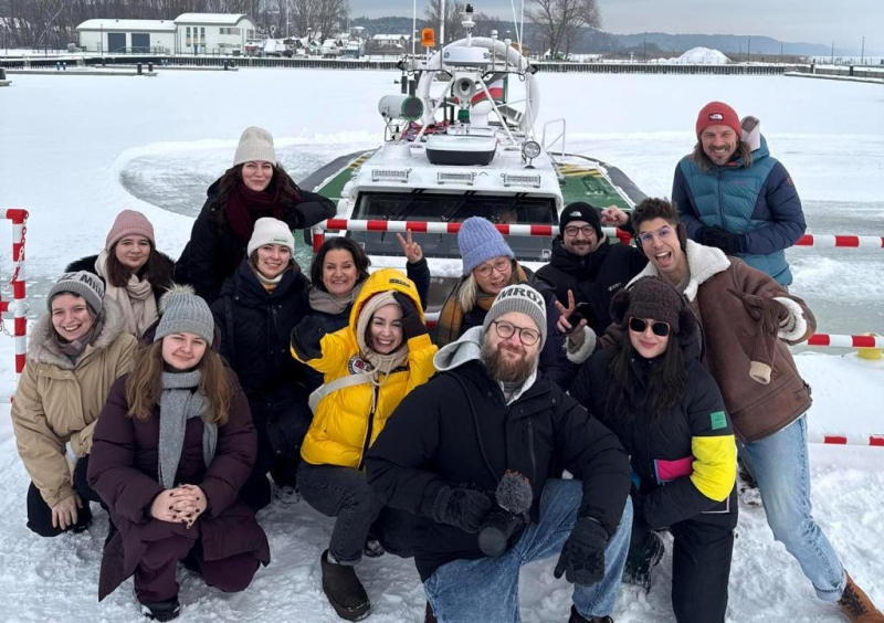 Remigiusz Mróz dotrzymał publicznie złożonej obietnicy — akcję swojej najnowszej powieści umieścił w Krynicy Morskiej