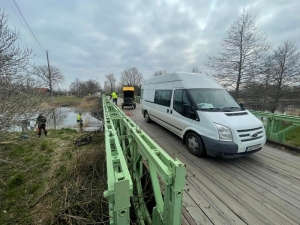 Żelichowo. Most został zamknięty dla ruchu.