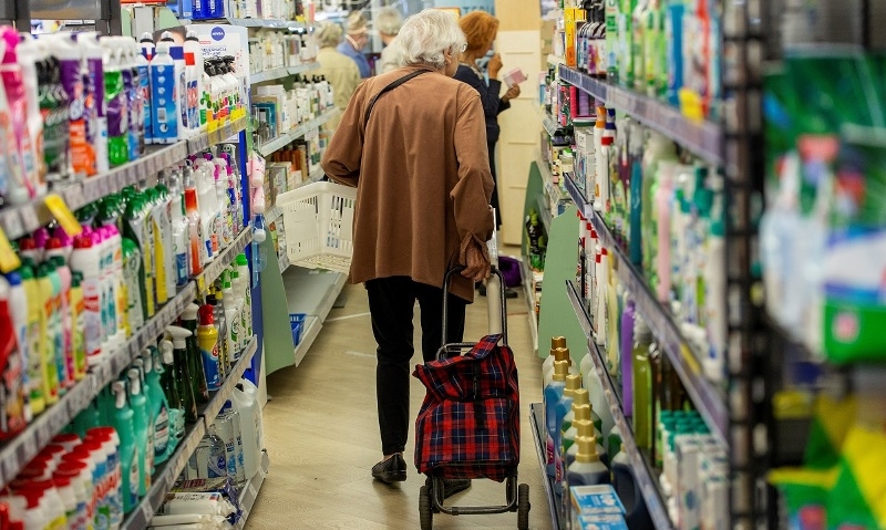 Najnowsze dane nie pozostawiają złudzeń. Tłuszcze, chemia gosp. i napoje liderami wzrostów cen w sklepach