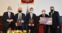 Podpisano umowy na dofinansowanie PCZ w Malborku i innych szpitali w ramach  Funduszu Przeciwdziałania Covid-19.
