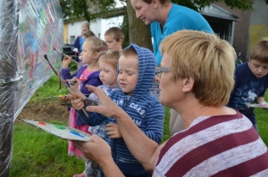 Animatorzy odwiedzili Kmiecin, Gozdawę i Tuję - 25.08.2017